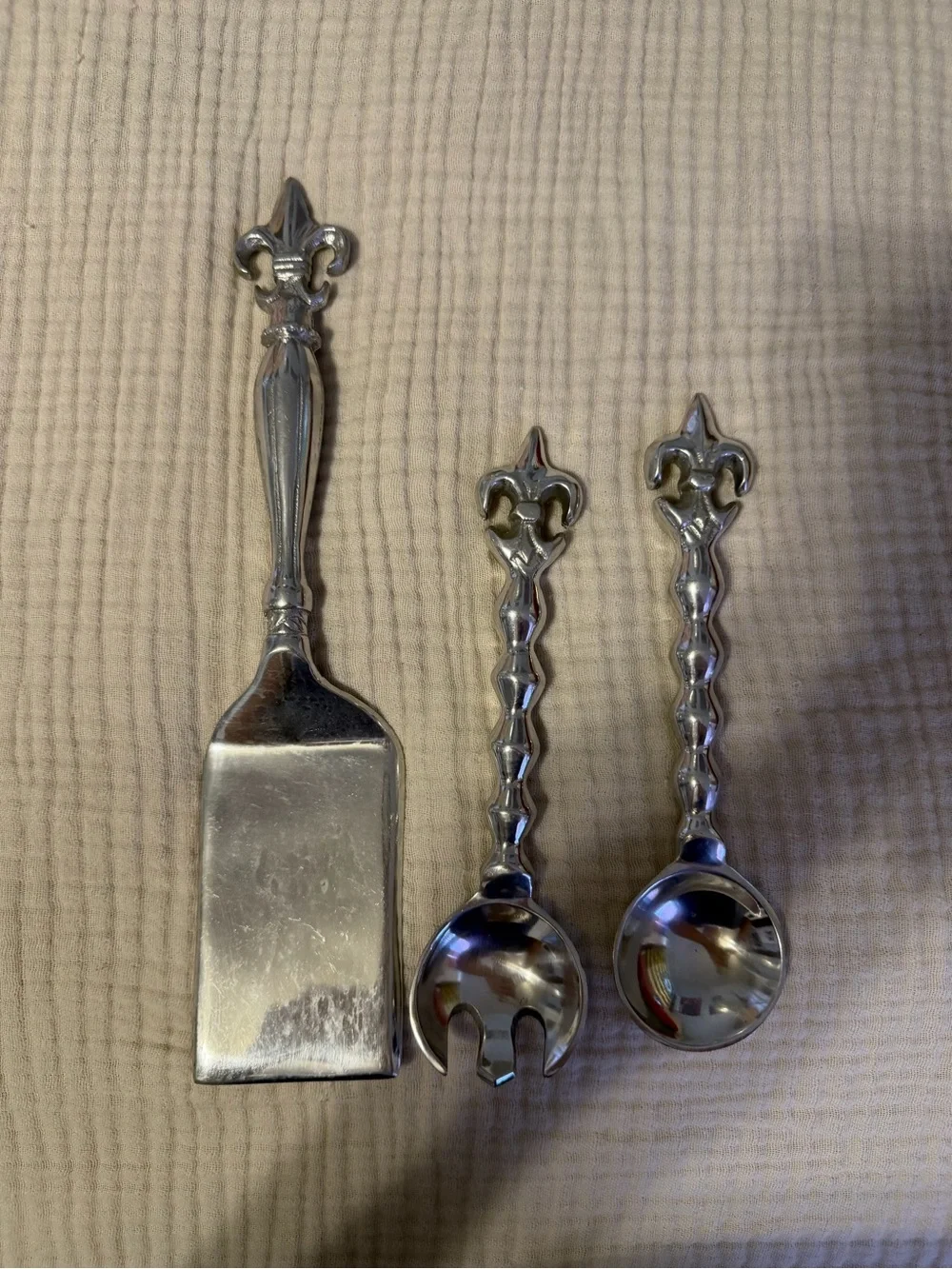 Fleur-de-Lis Handle Cheese Knife and Mini Serving Set (3 pc)